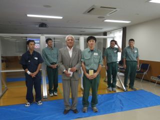 高橋会長と代表選手５人