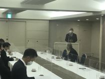 高橋会長の開会の辞で開催されました